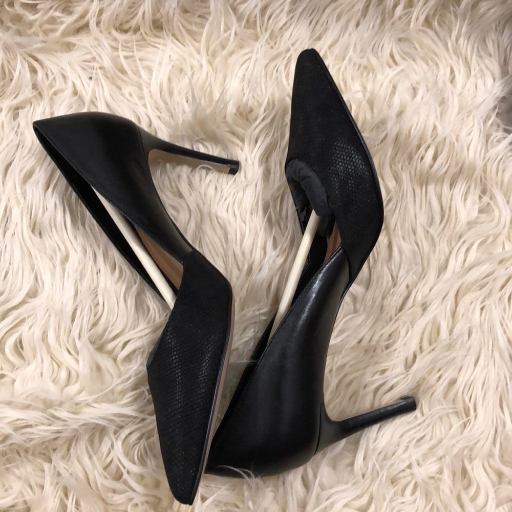 Tahari pumps - size 7.5